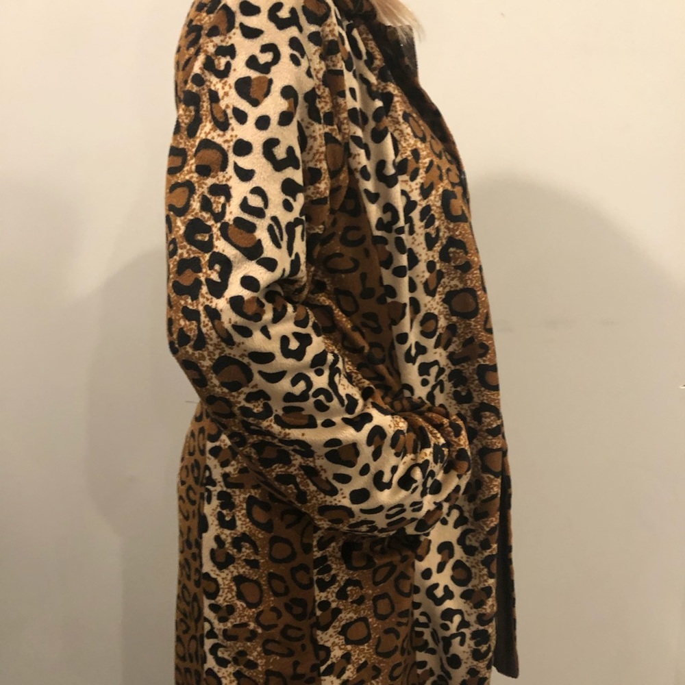 Reverseable Leopard Print Coat - image 4